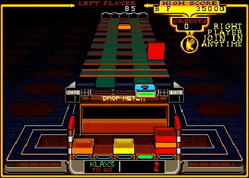 Klax (Germany) screen shot game playing